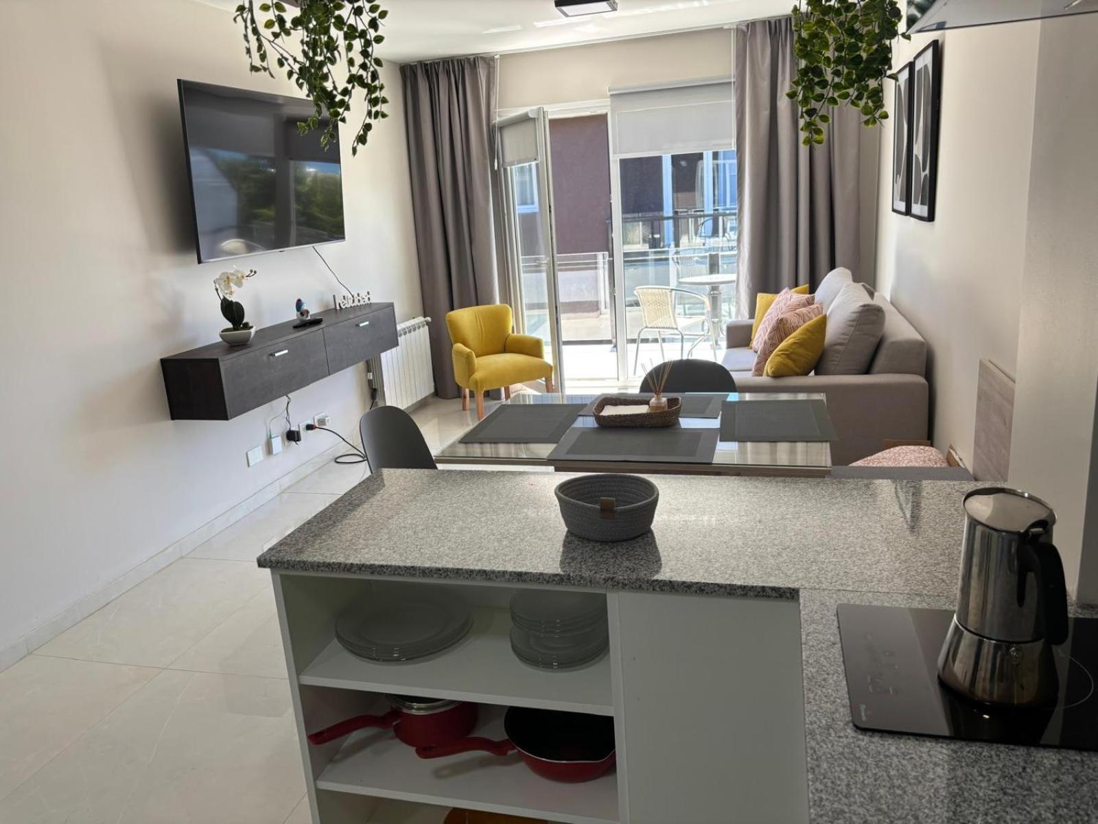 Apartment Sweet Pili
